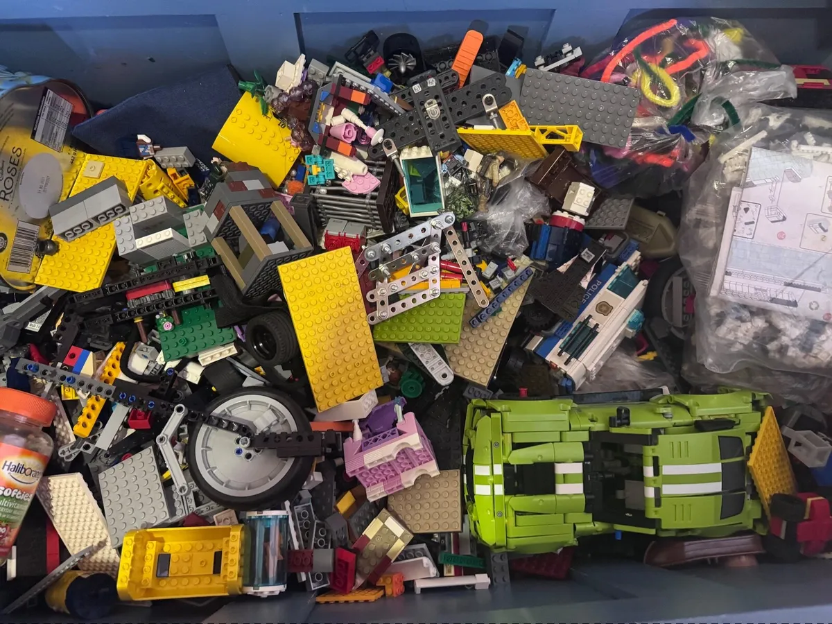 Lego bundle - Image 2