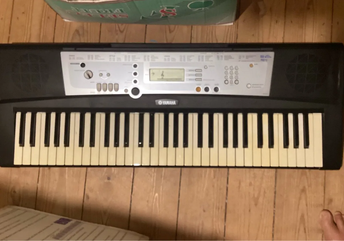 Electric keyboard - Image 1