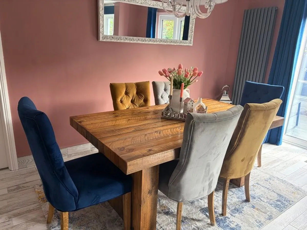 Dining - Image 1