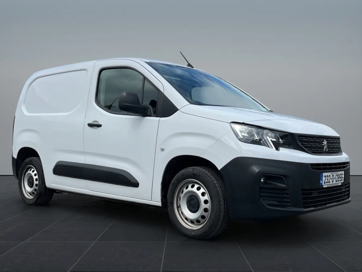 Peugeot Partner PROFESSIONAL PLUS 1.5 - Image 1