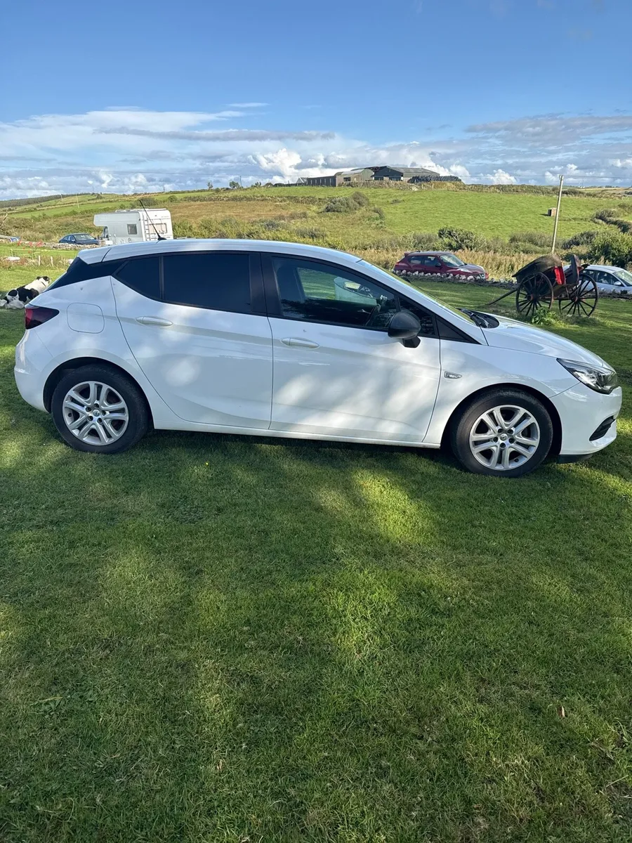 Opel Astra vans - Image 2