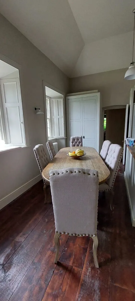 Table and Chairs - Image 2