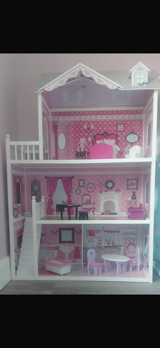 Dolls House Complete with Furniture wooden Large - Image 1