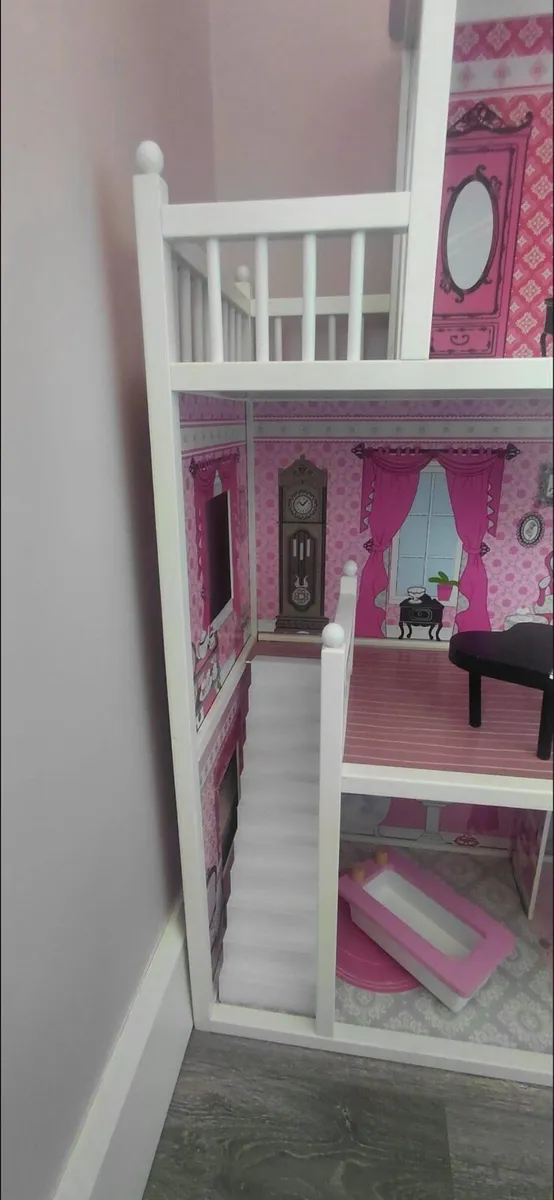 Dolls House Complete with Furniture wooden Large - Image 2
