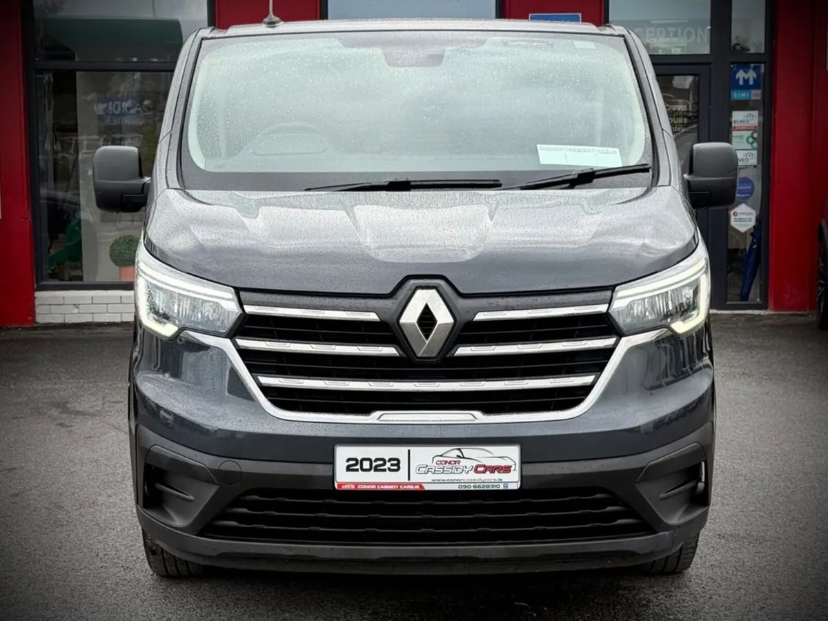 Renault Trafic LL30 ADVANCE DCI // LOW MILEAGE // - Image 2