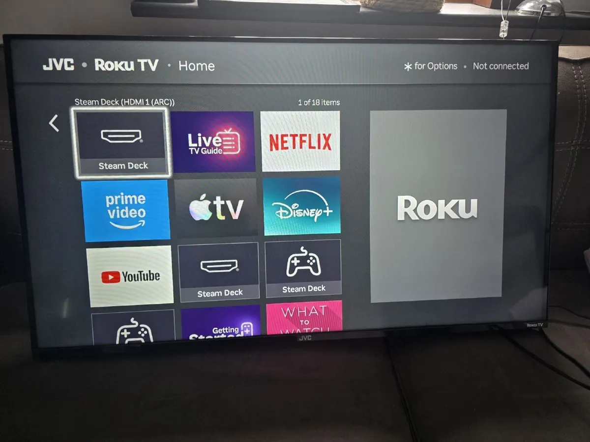 JVC SMART TV 40" with wall mount - Image 1