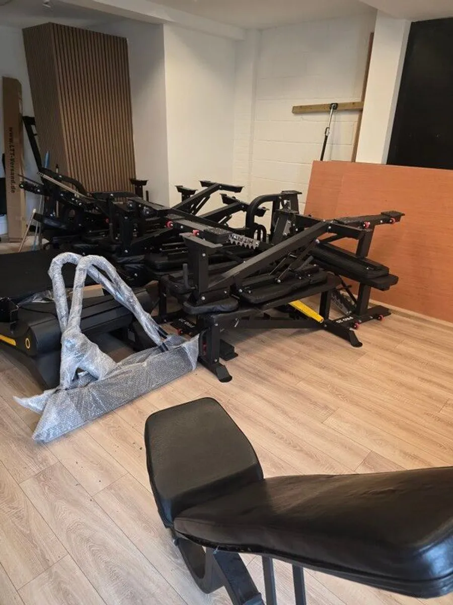 20 benches for sale - Image 1