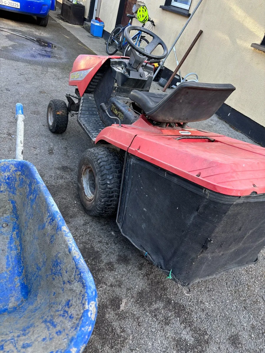 Ride on mower - Image 4