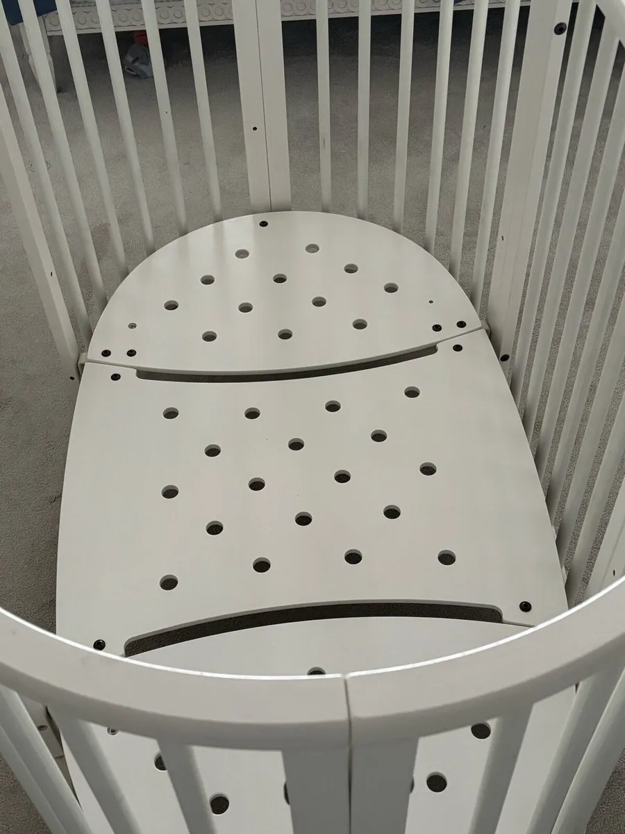 Kids bed bot Stokke white wood - Image 3
