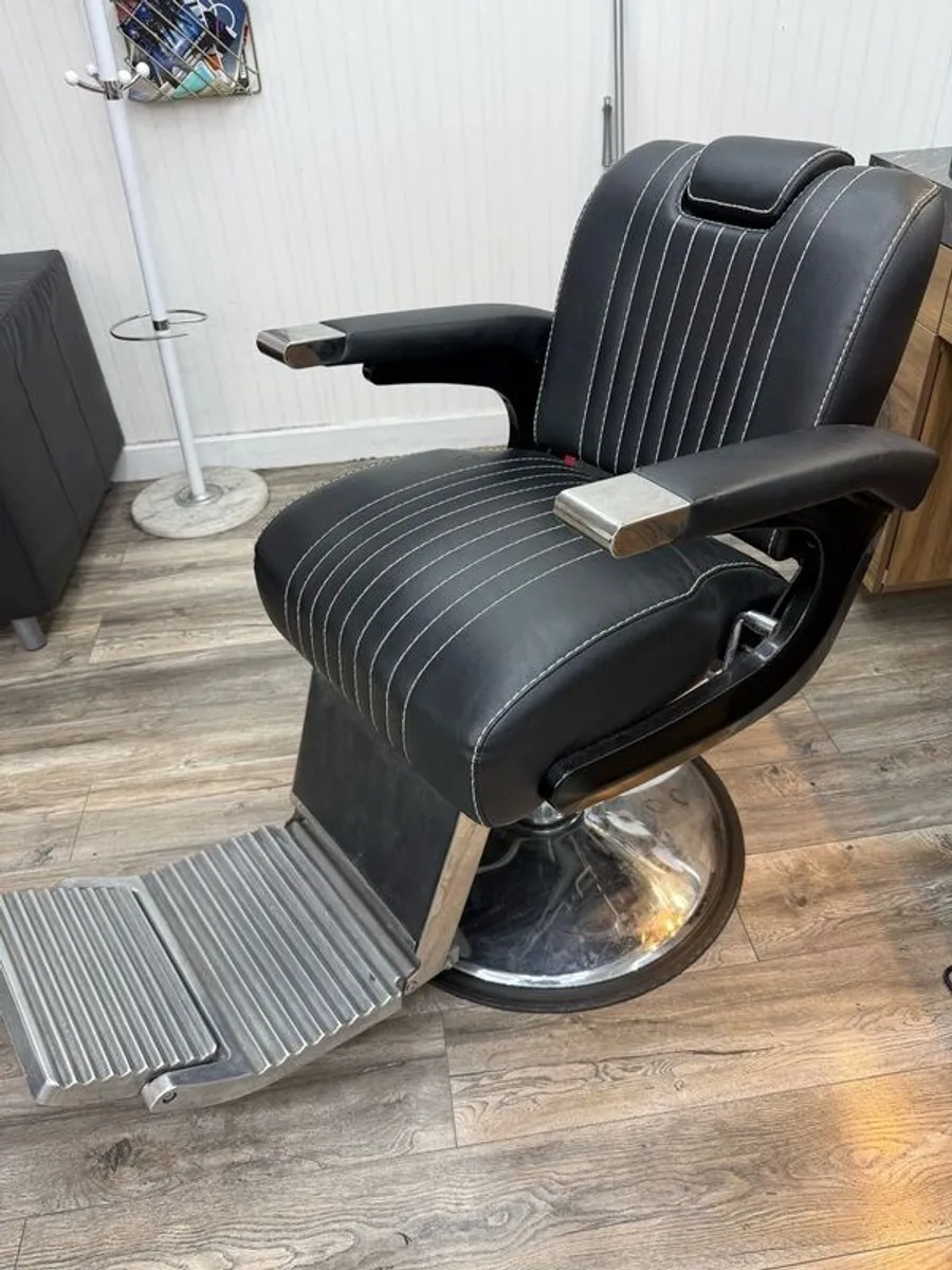 Barber Chair x3 - Image 3