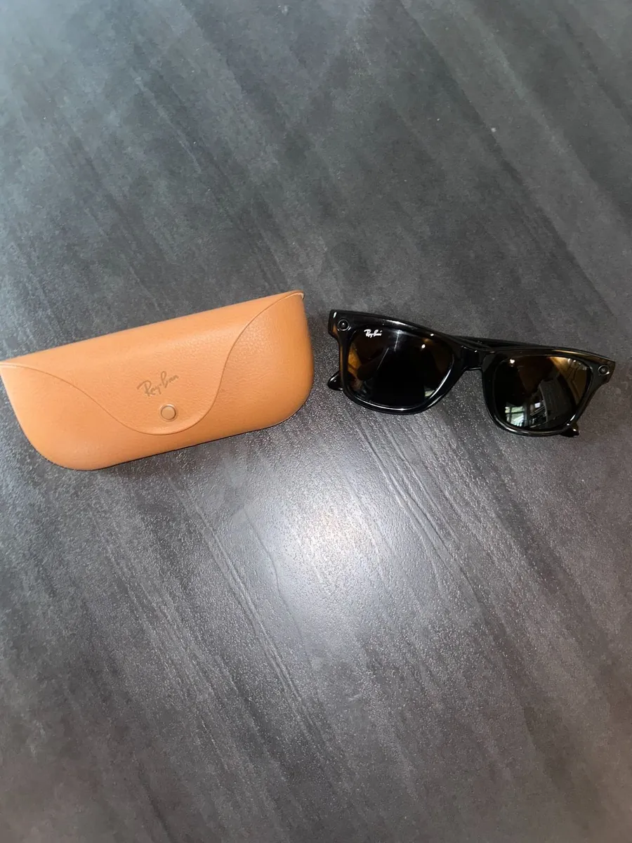Meta Ray-Ban Wayfarer Glasses (GEN 2) - Image 1