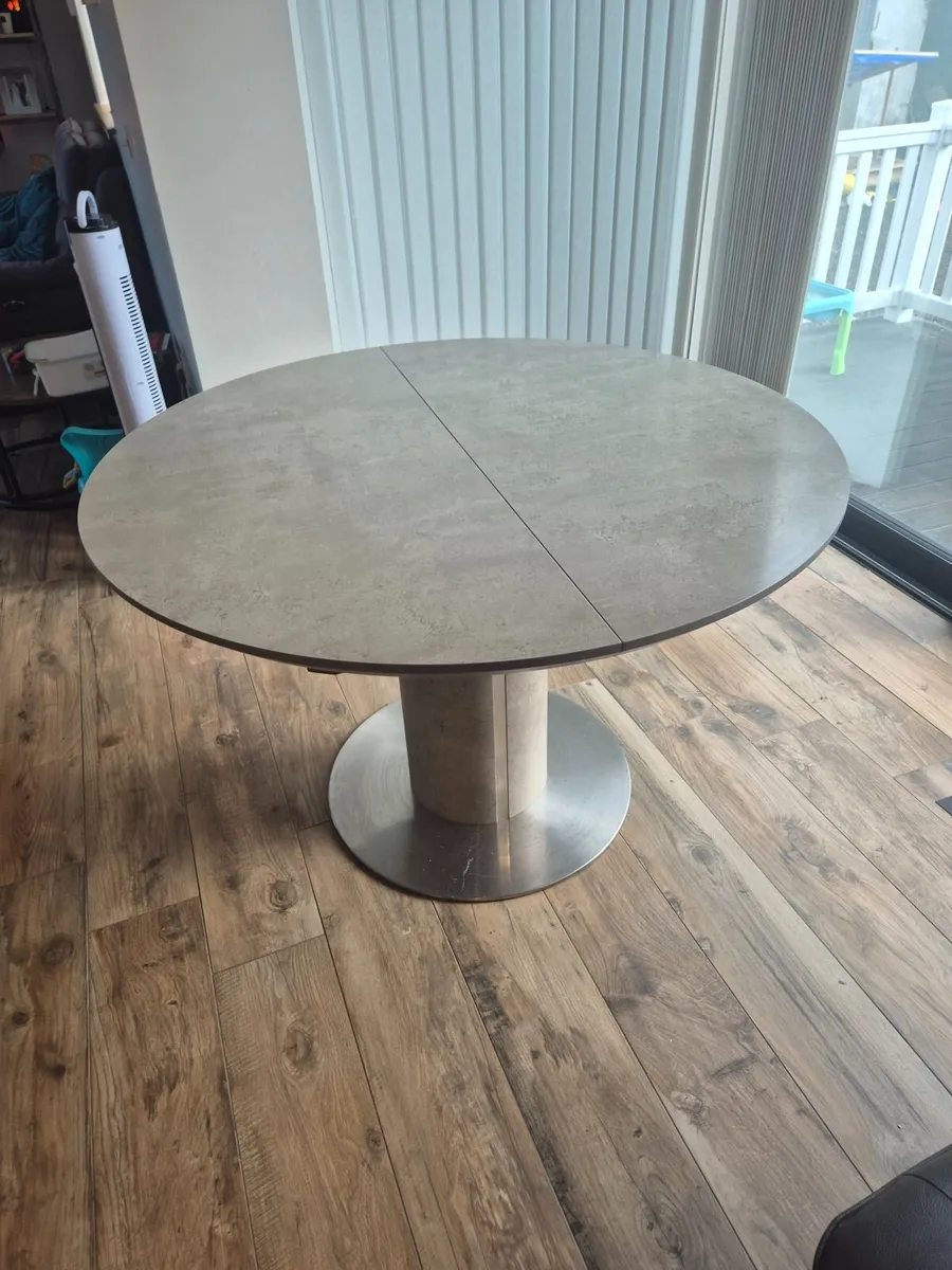Dining room table - Image 3