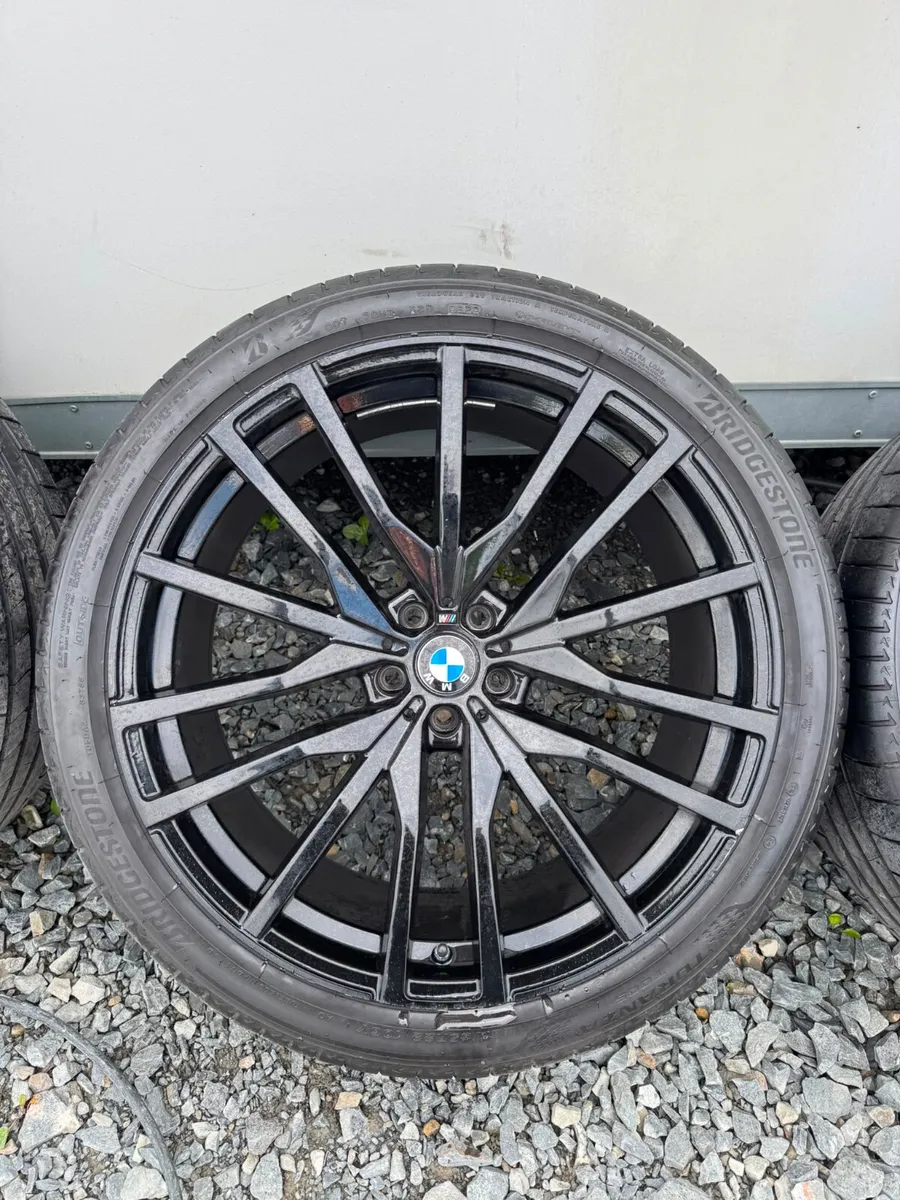 22” BMW X5 ALLOYS NEW TYRES - Image 1