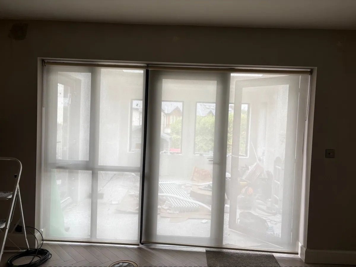 Sheer privacy Blinds (cream) x 2 - Image 1