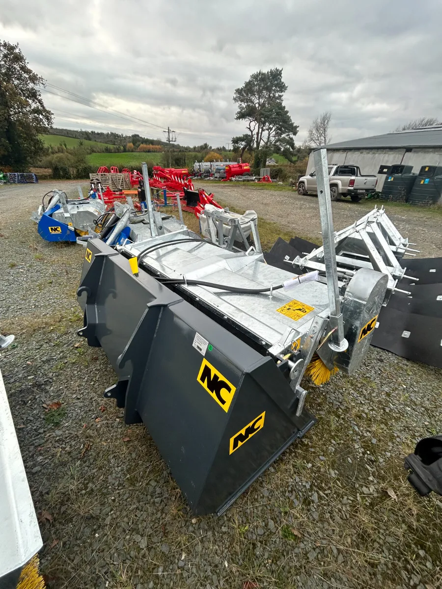 New NC Sweeper Brush (JCB Q-FIT & MATBRO) - Image 2