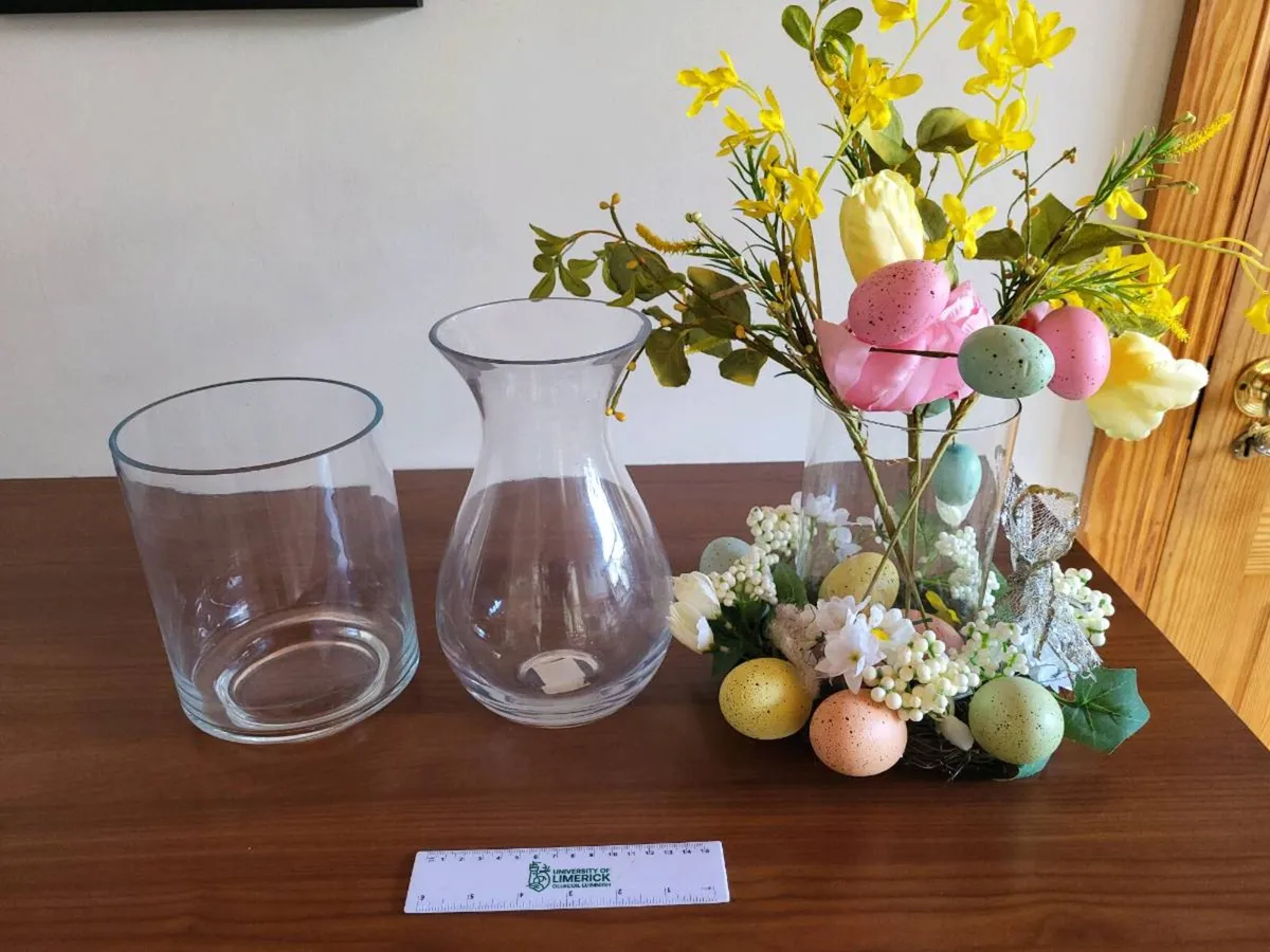 Vases - Image 2