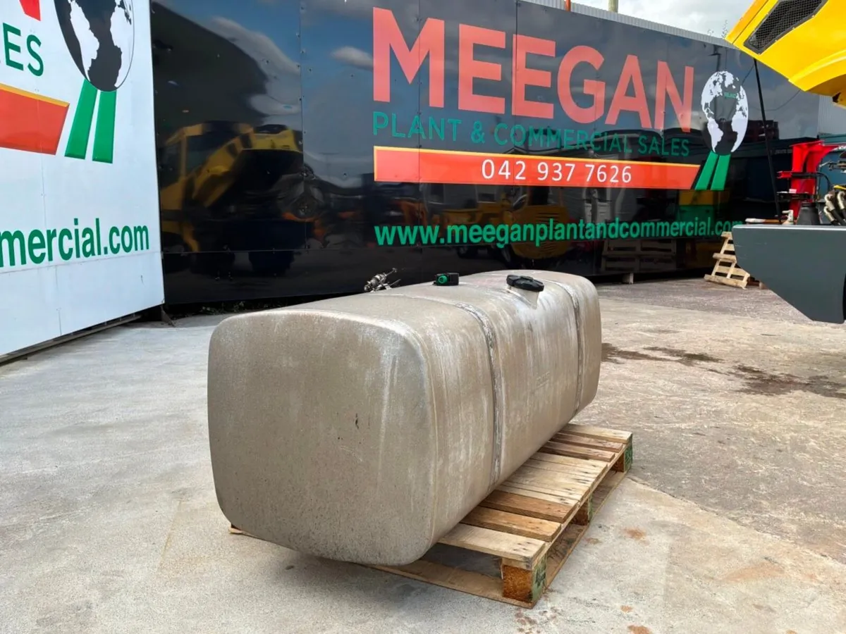 DAF XF 620 litre aluminium fuel tank. - Image 2