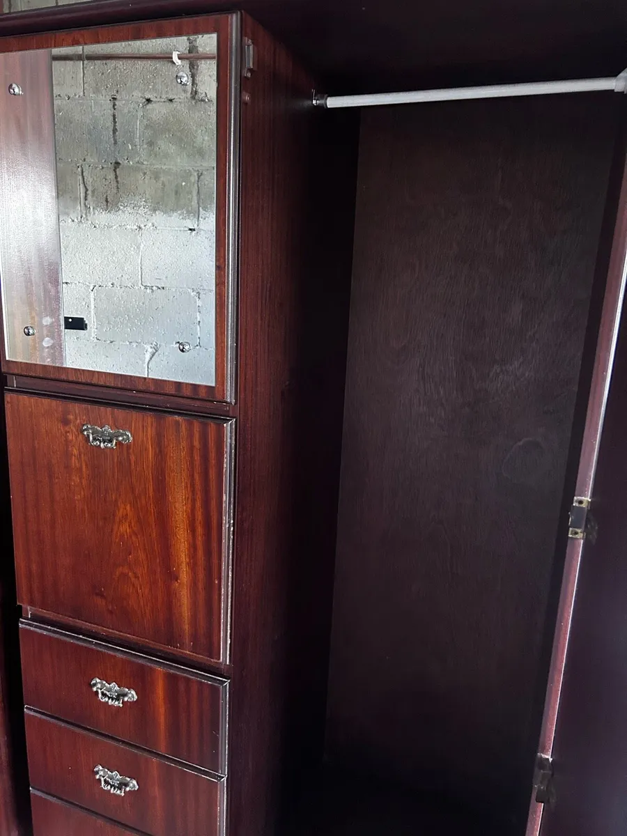 Free furniture - Image 2
