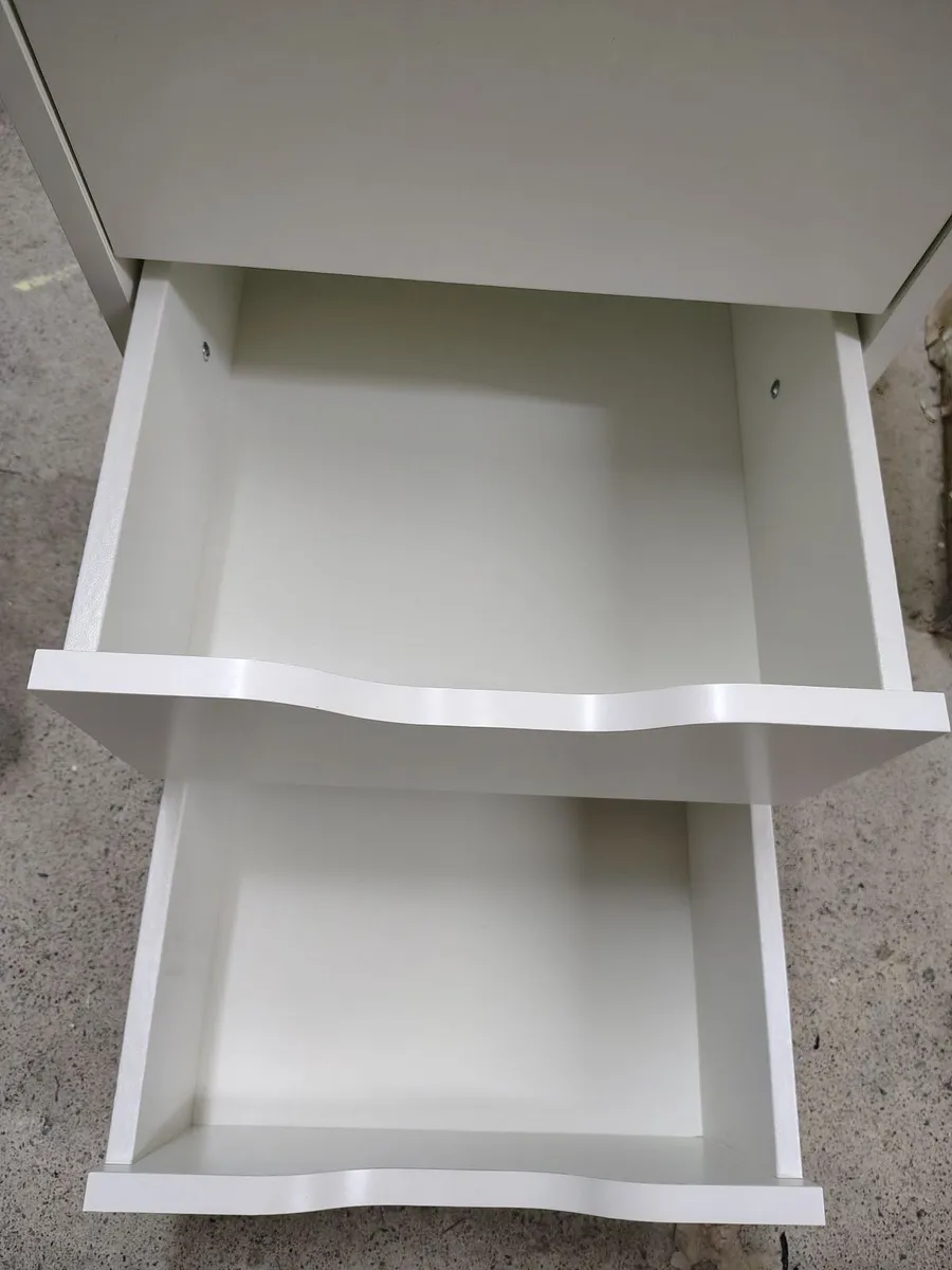 IKEA 5-drawer cabinet - Image 4