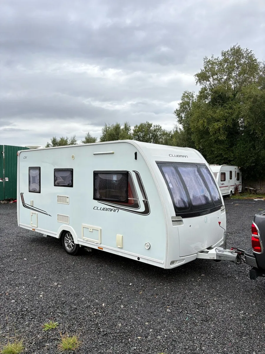 2015 Lunar Clubman 2 Berth Rear Washroom Caravan - Image 2