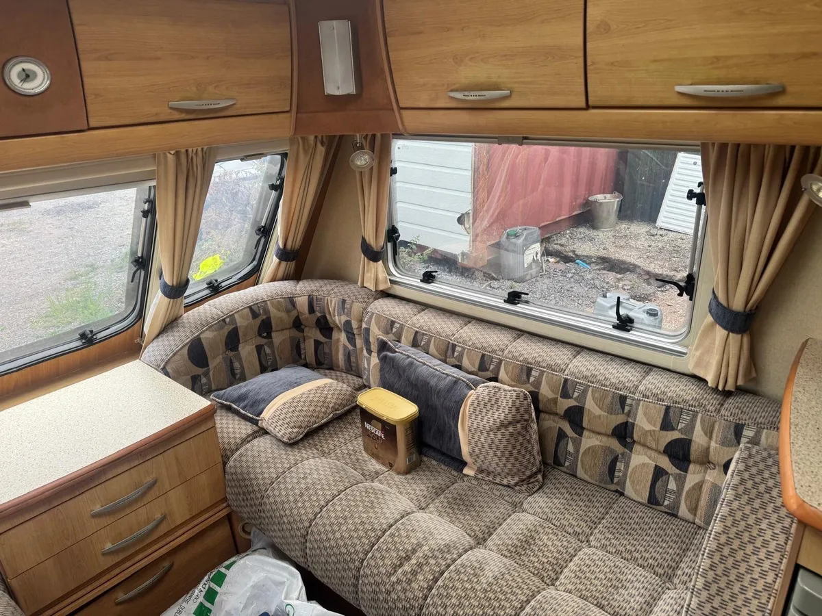 Caravan - Image 4