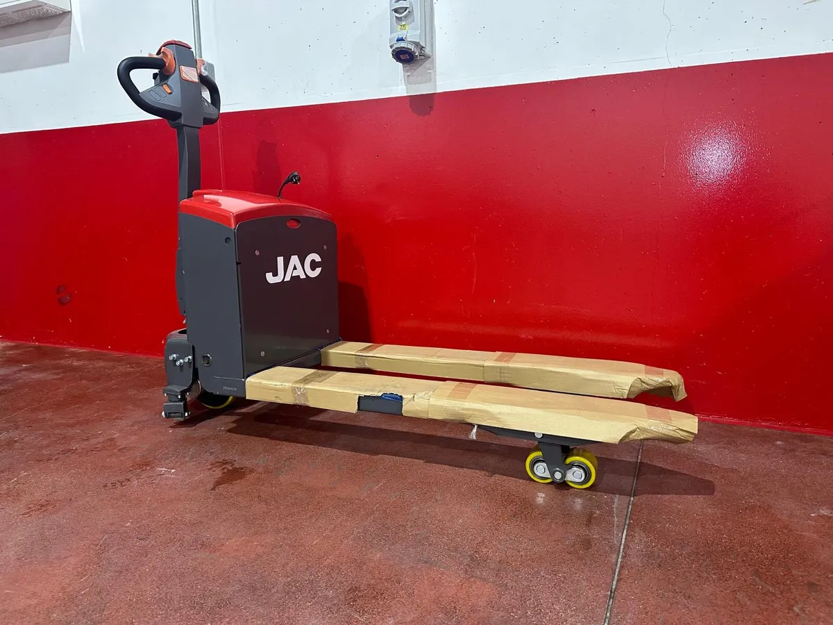 Online Auction **Tuesday 25th August** - Image 4