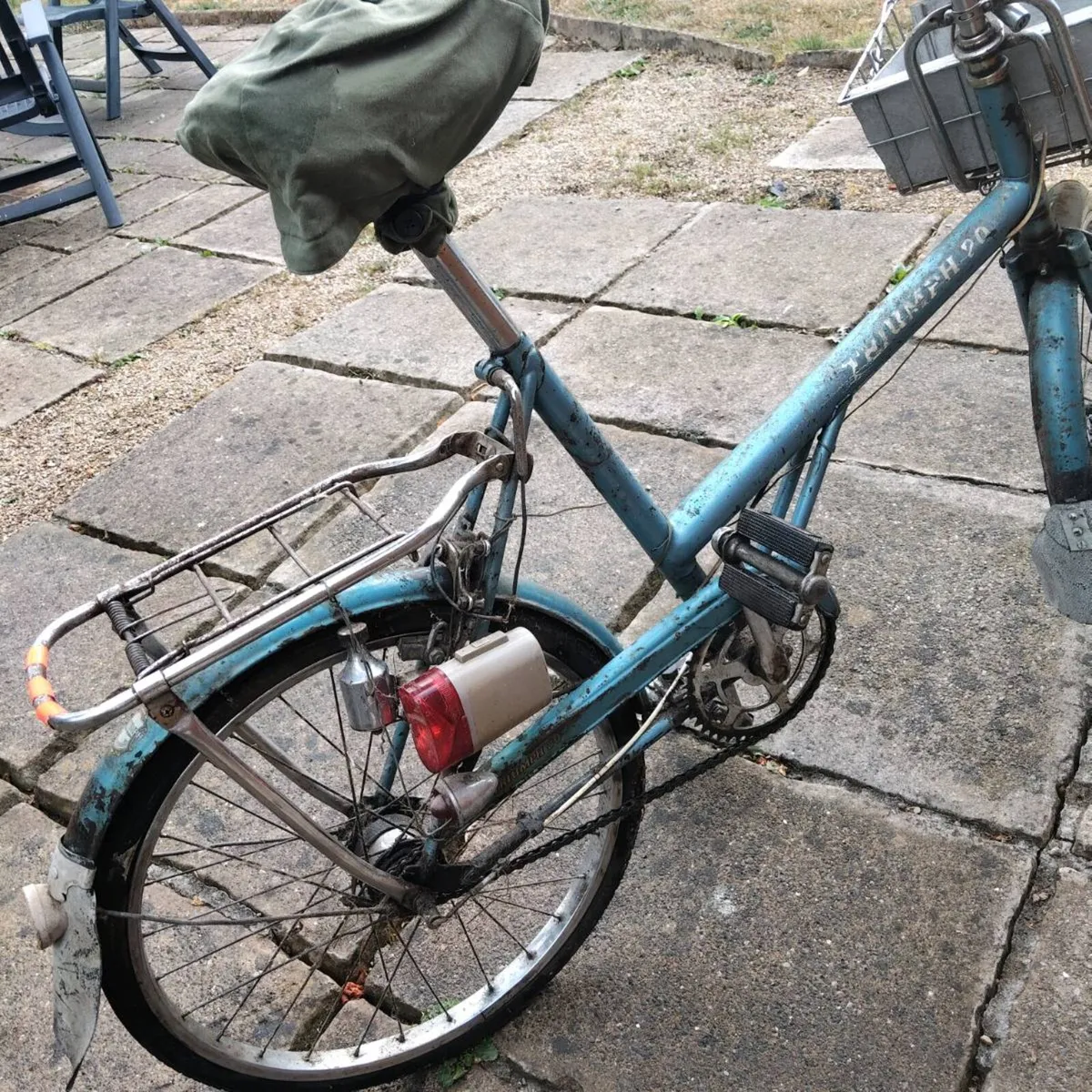 Vintage Triumph 20 Ladies Bike - Image 3