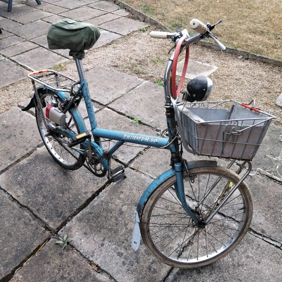 Vintage Triumph 20 Ladies Bike - Image 4