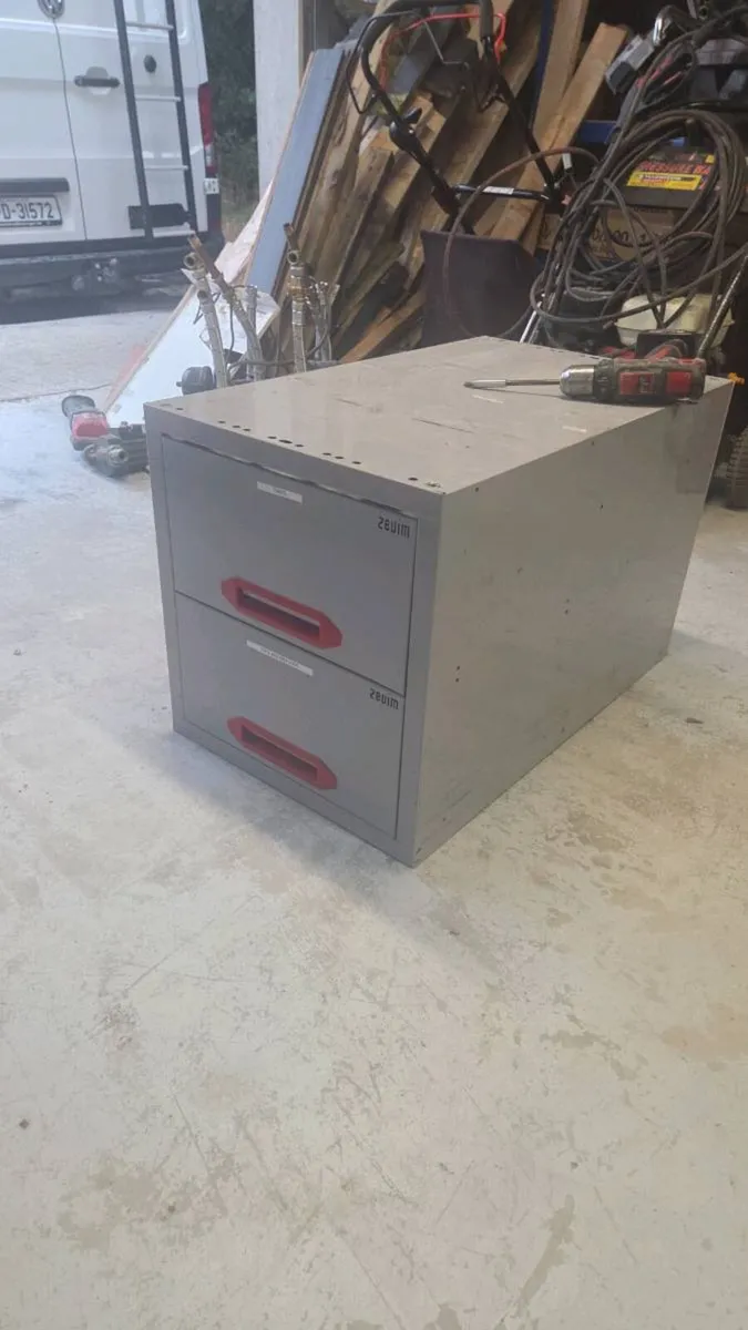 van drawers zevim 460mm wide 760 deep each drawer - Image 1