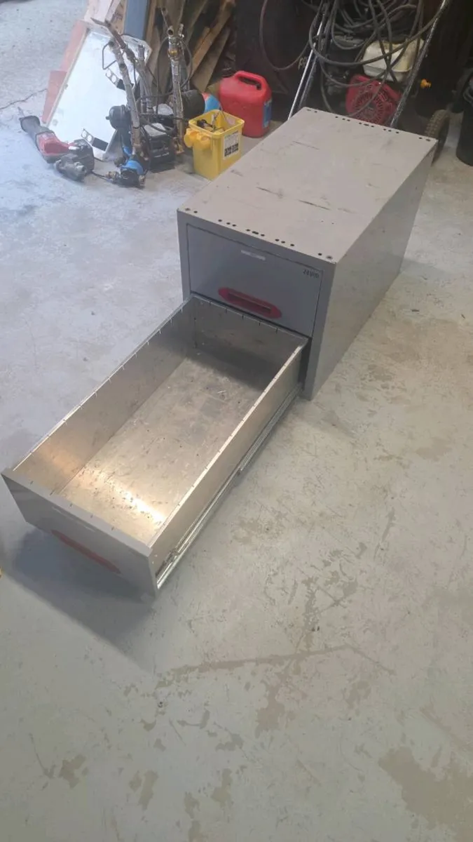 van drawers zevim 460mm wide 760 deep each drawer - Image 2