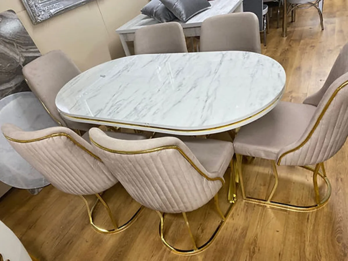 Kitchen Dining Table With Chairs - Image 3