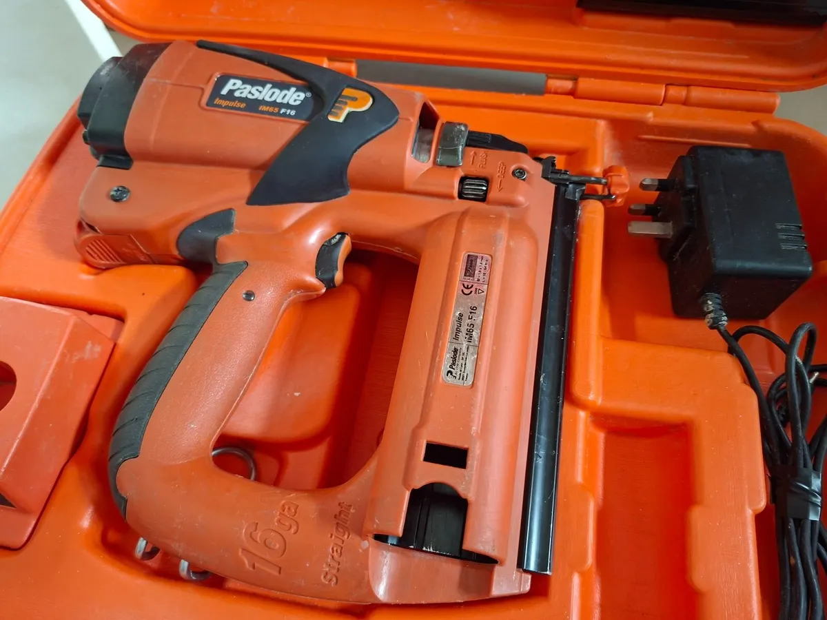 Paslode im65 F16 2nd fix Nail Gun"Fully Serviced" - Image 3