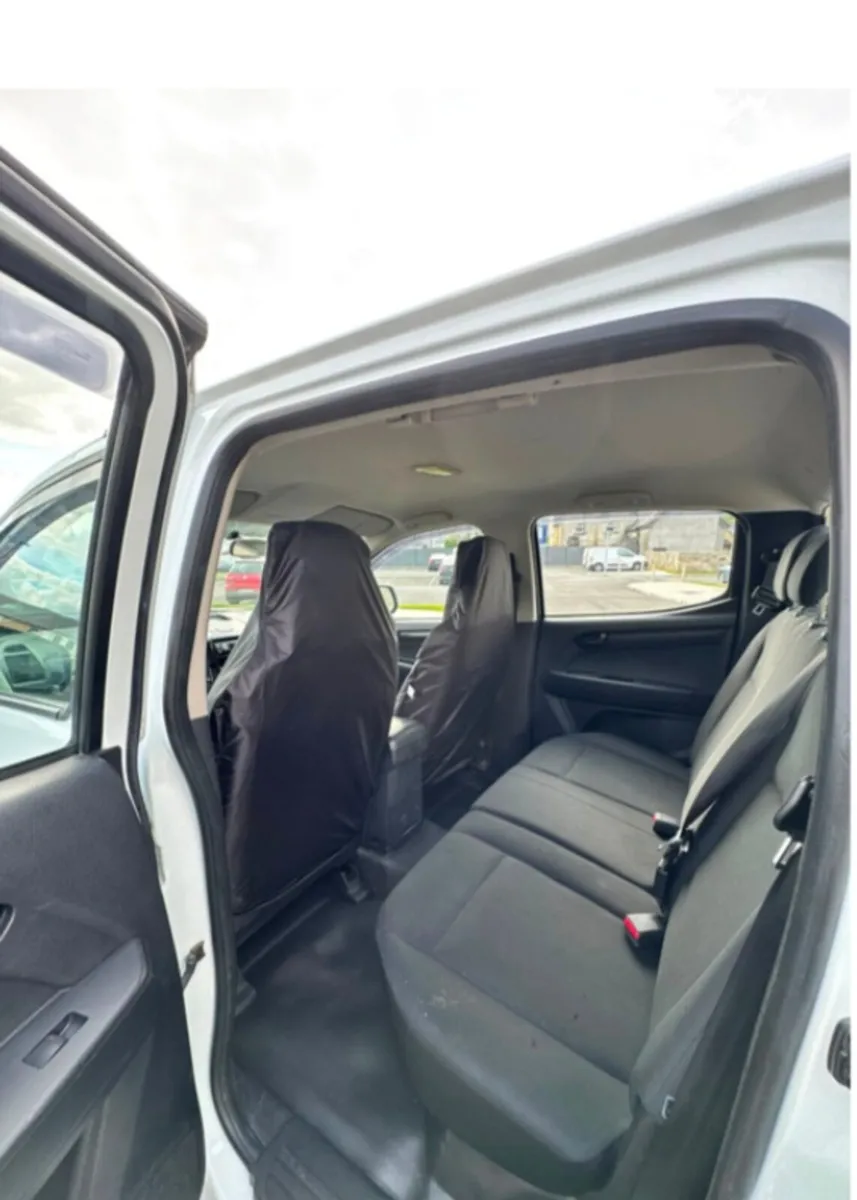 Isuzu D-Max 2015 - Image 4