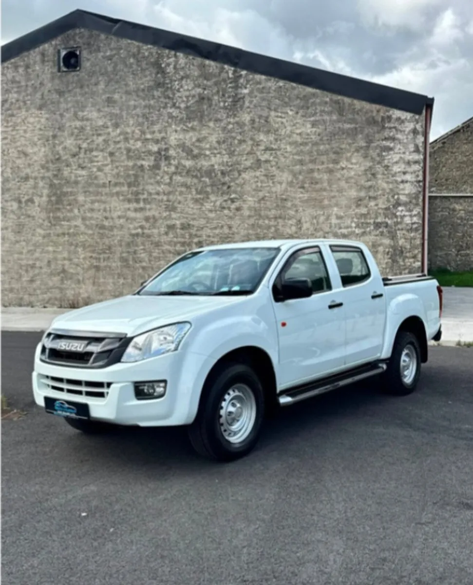 Isuzu D-Max 2015 - Image 1