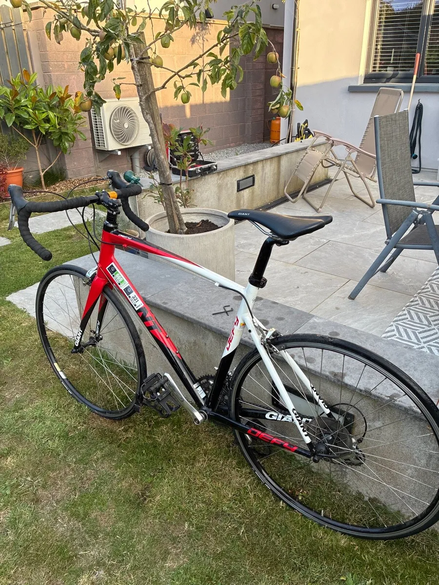 Gents Giant Defy 6000 Series - Image 1