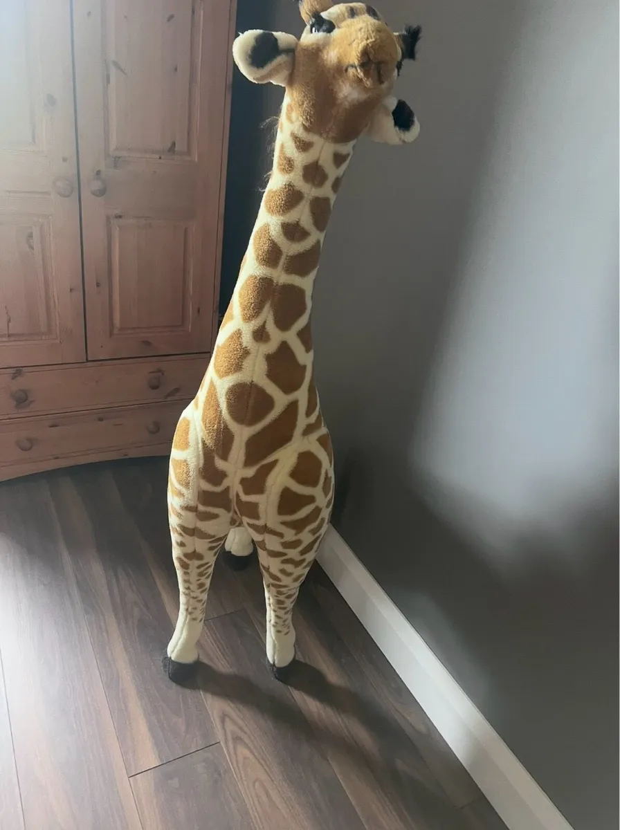 Melissa & Doug Giant Giraffe Plush - Image 4