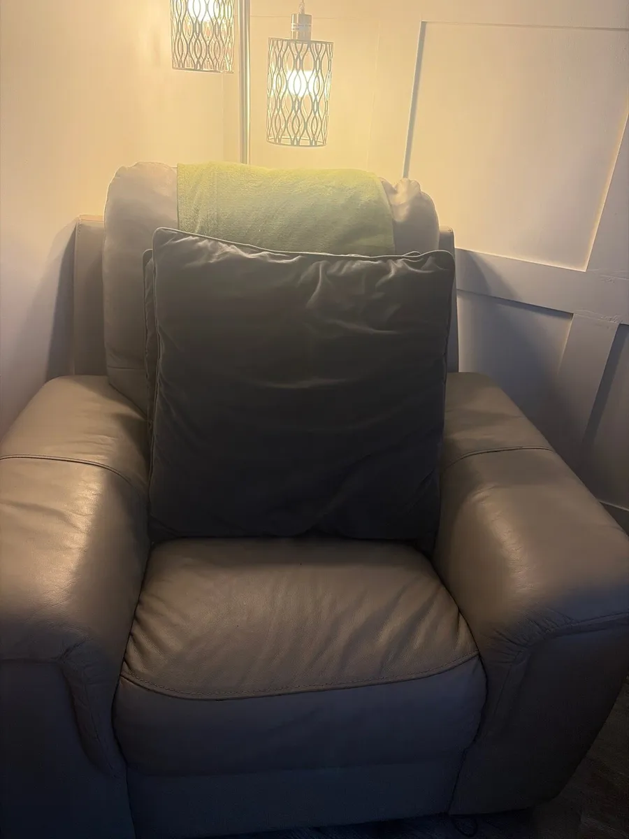 Couches - Image 1