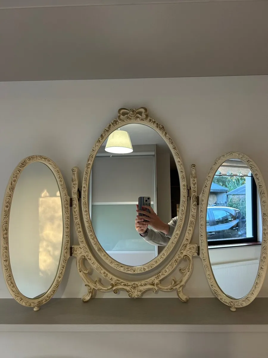 Vanity Mirror - Image 1