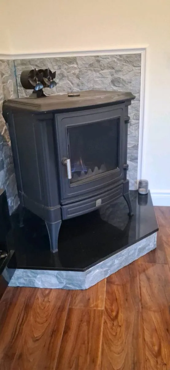 Nester Martin oil stove - Image 2