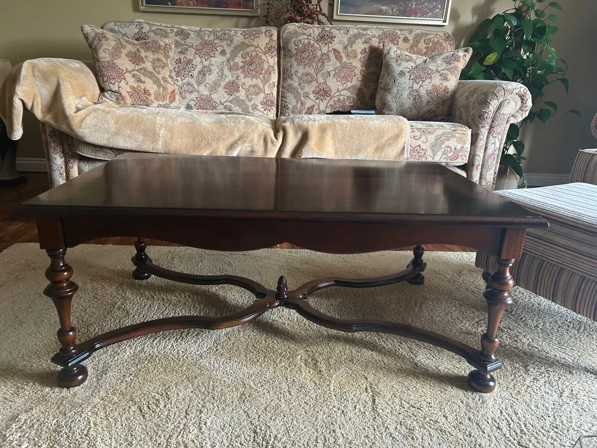 Coffee table - Image 1