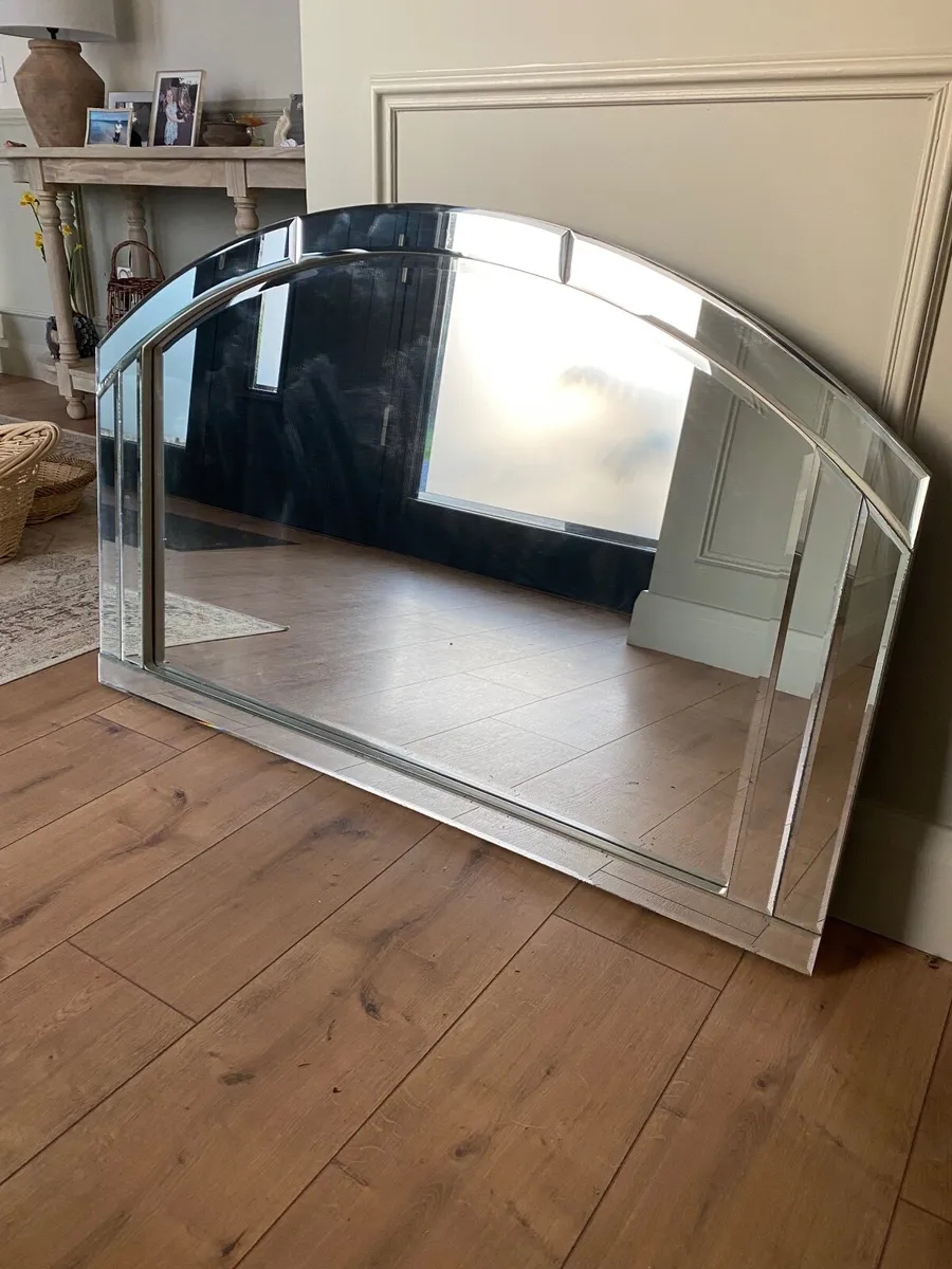 Mirror - Image 1