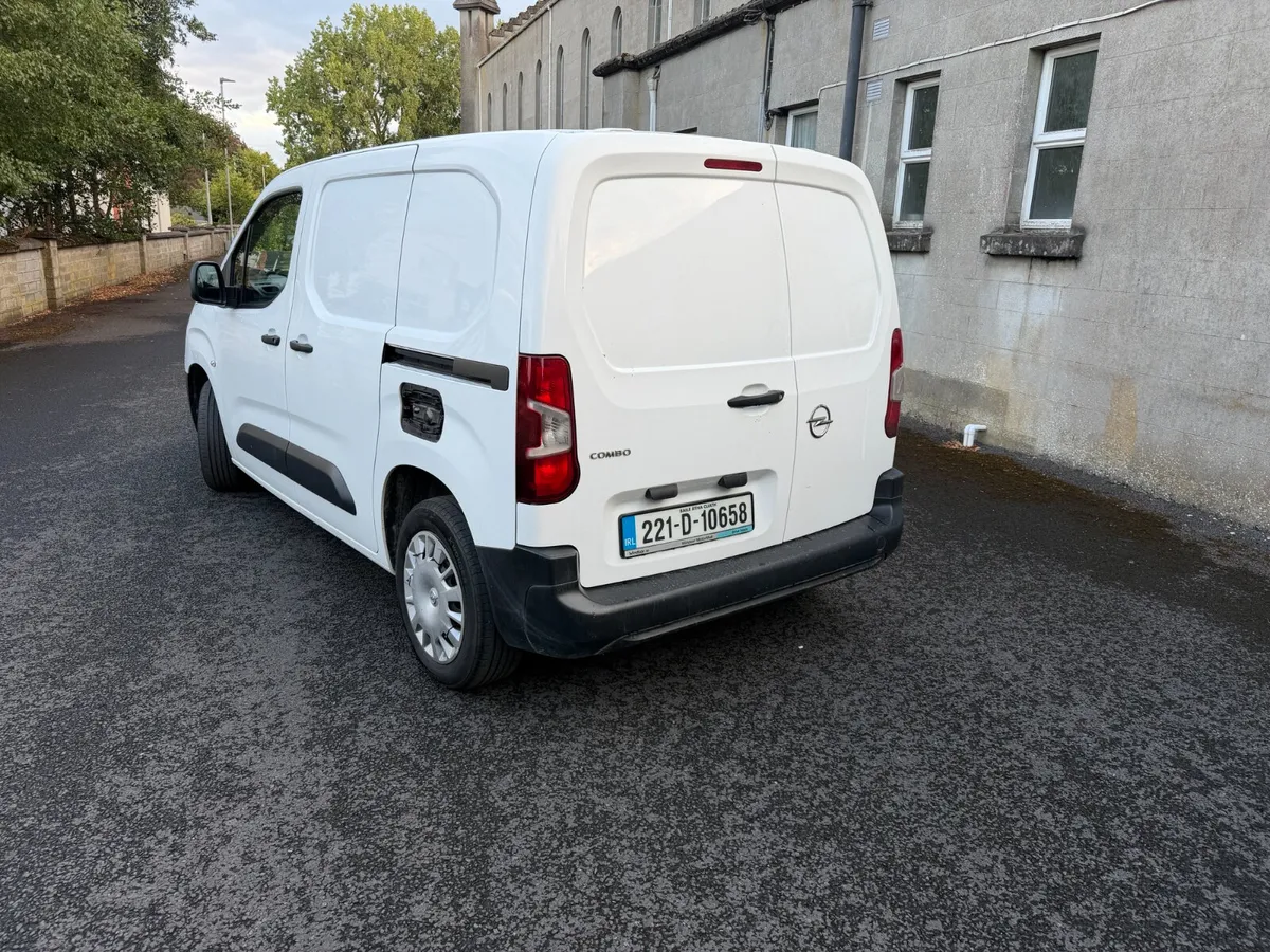 Opel Combo 2022 - Image 3