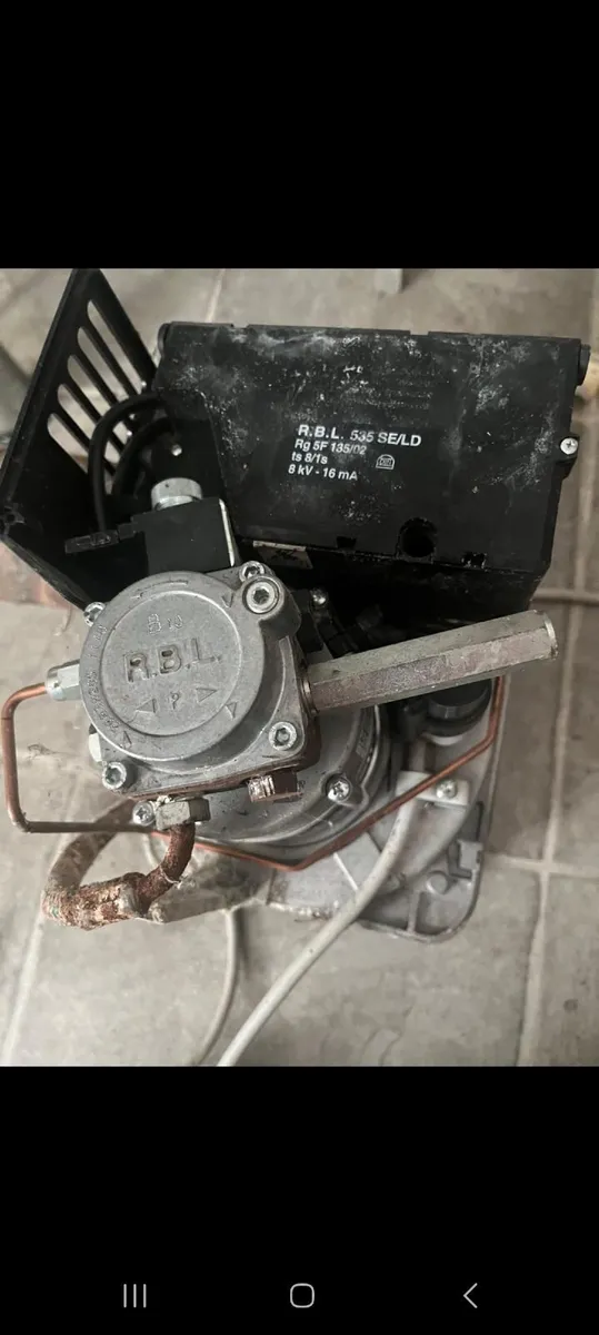 Riello oil burner - Image 1
