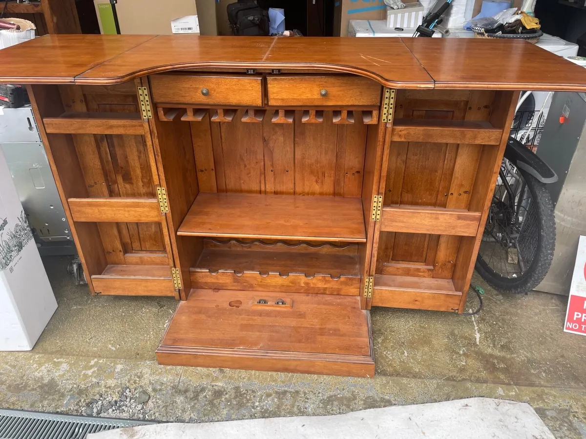 Home bar - Image 3