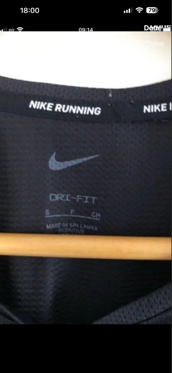 Mens Nike teeshirt size S €5 - Image 3