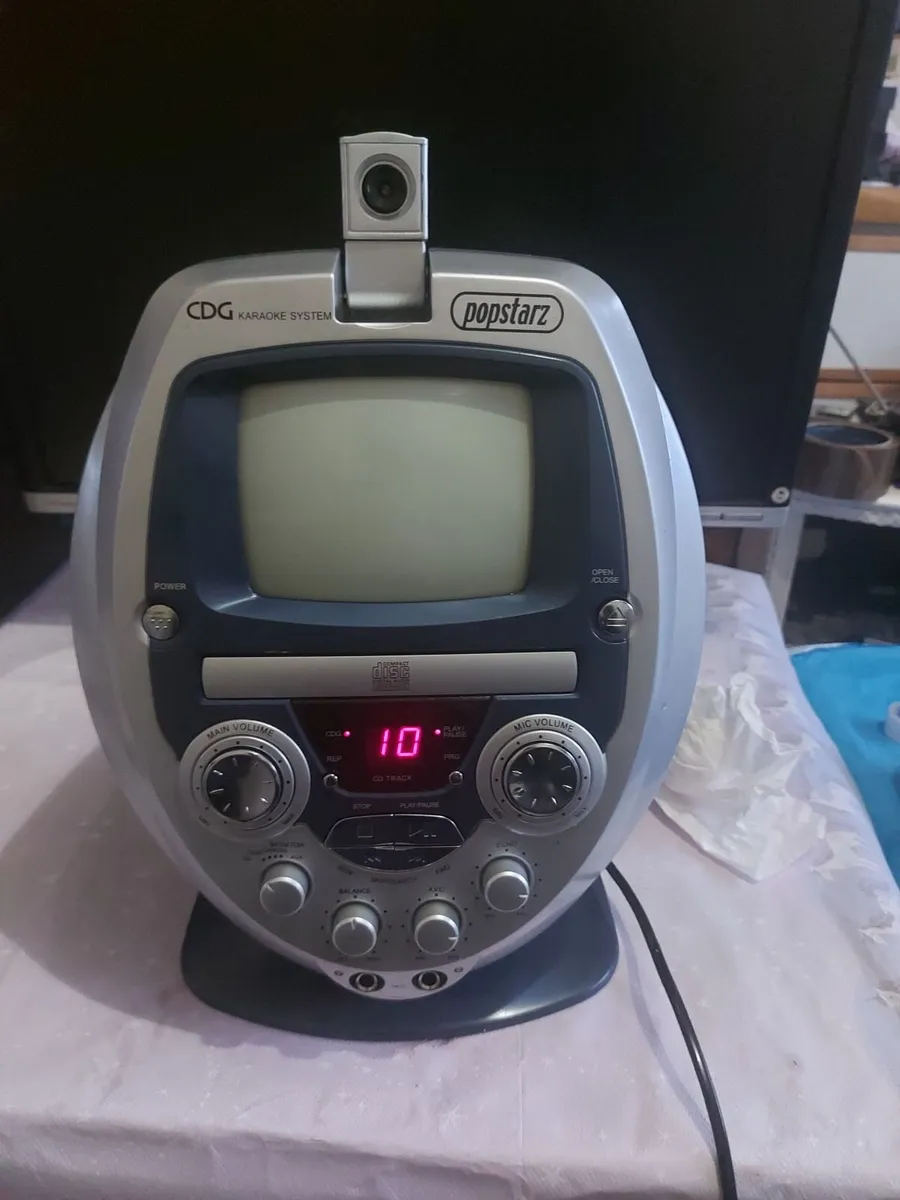 POPSTARZ CDG KARAOKE System in excellent condition - Image 1