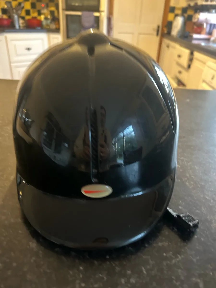 Horse riding helmet - Image 1