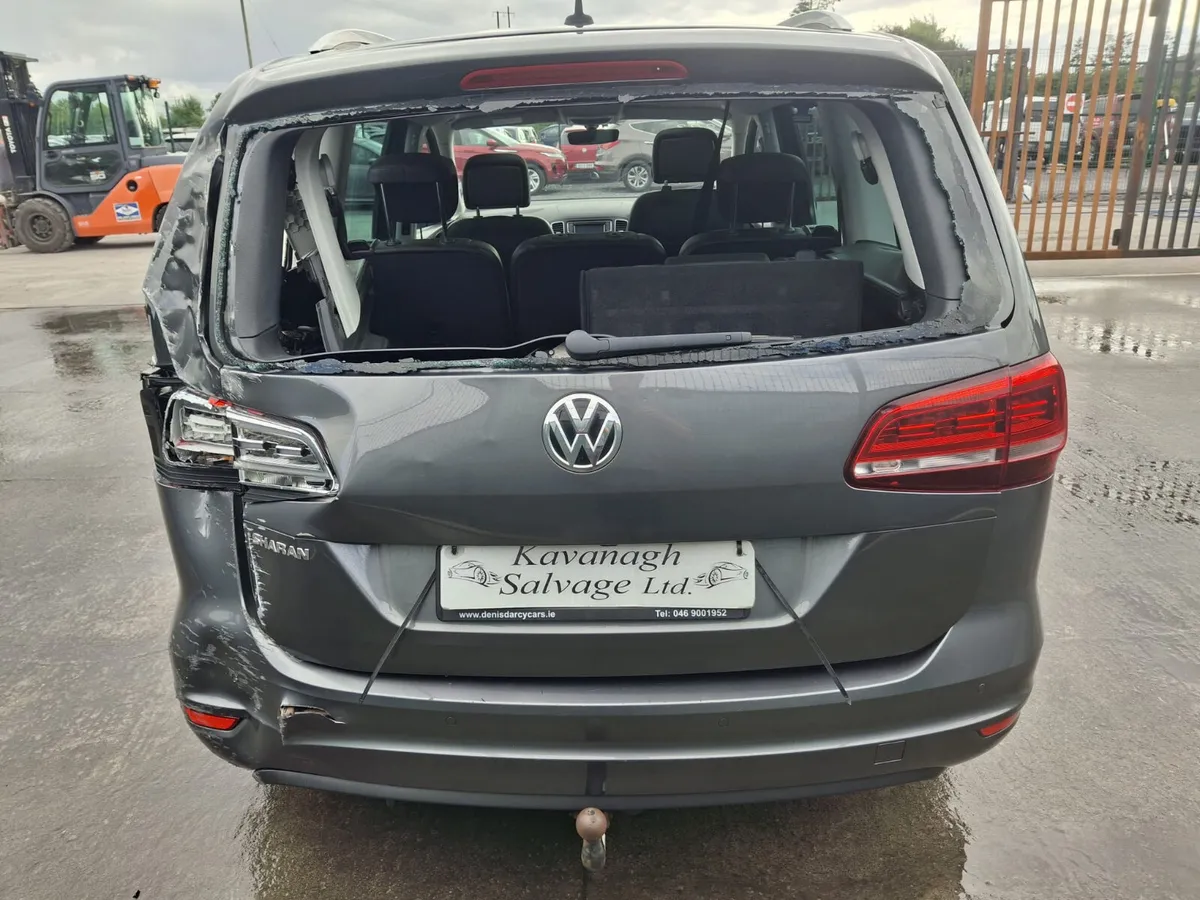 2017 Volkswagen Sharan Highline 2.0 Tdi - Image 3