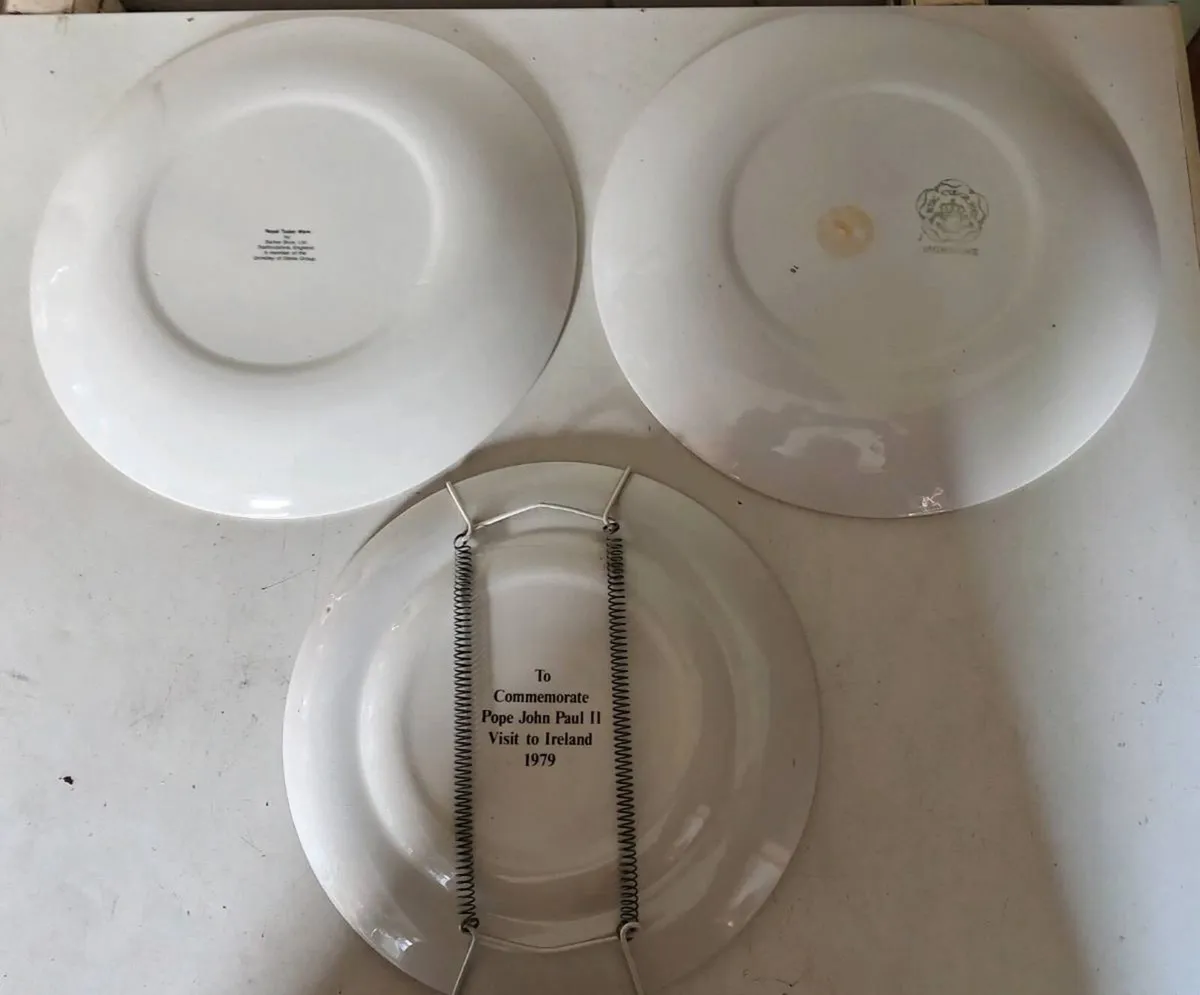 Three Pope John Paul Commemorative Plates - Image 2