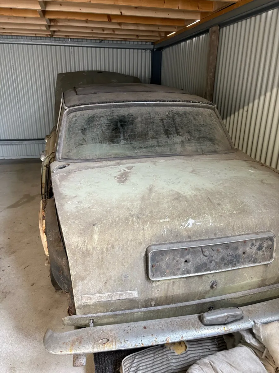 2 Rover P6 3500s - Image 1